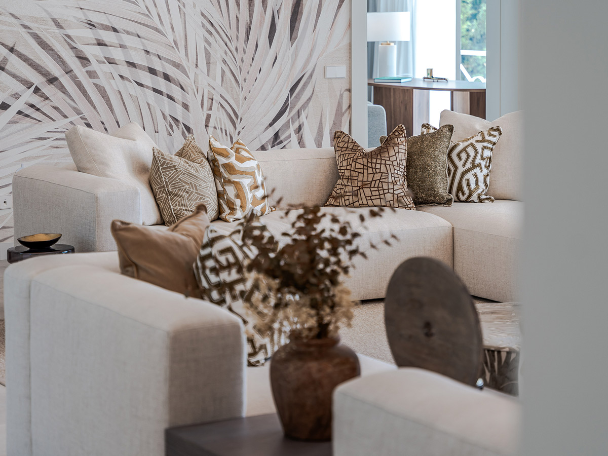 before-&-After-lounge-luxury-villa-Marbella-details